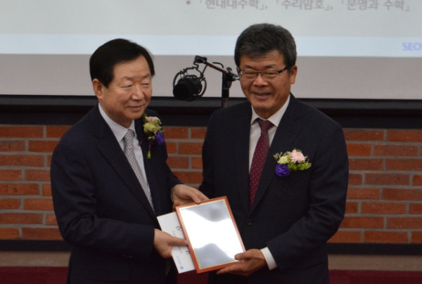 김명환교수1.jpg